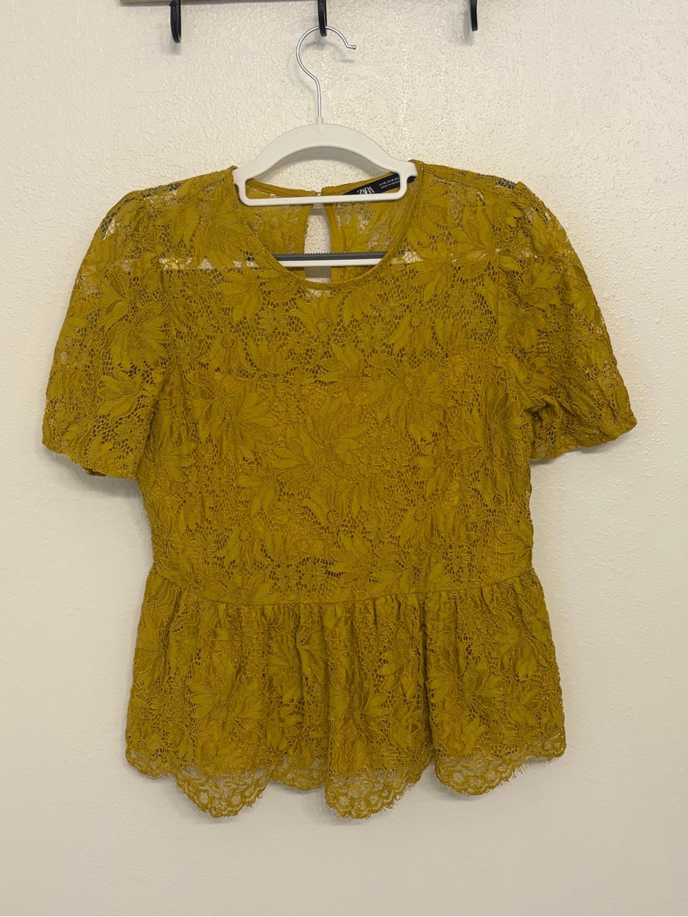 Zara Mustard Yellow Lace Peplum Short-Sleeve Top - Size Small